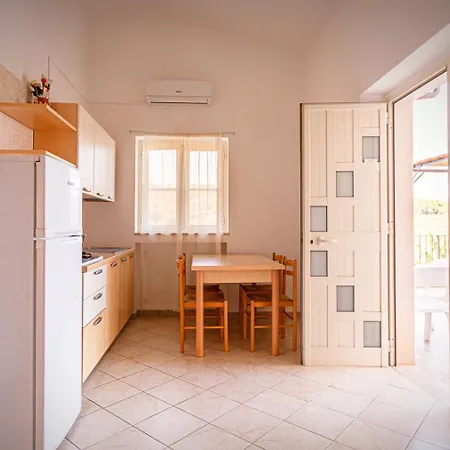 Sejuda فندق مبيت وإفطار بيسْكيتْشّي