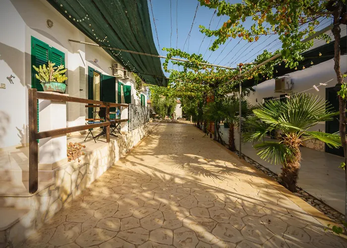 B&B Sejuda 4*