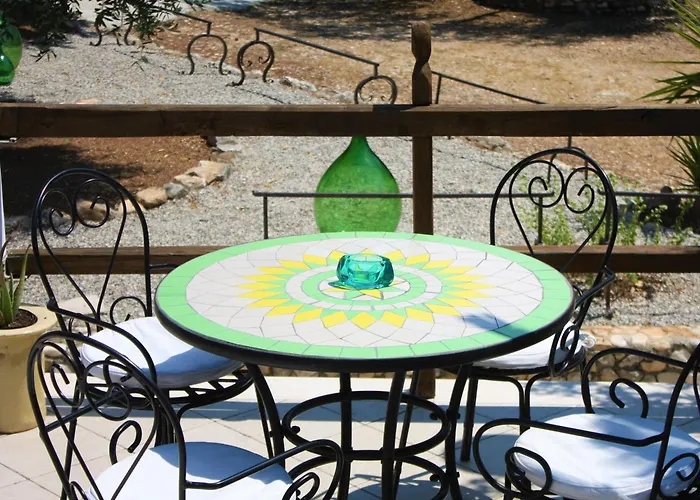Sejuda Bed & Breakfast 4*